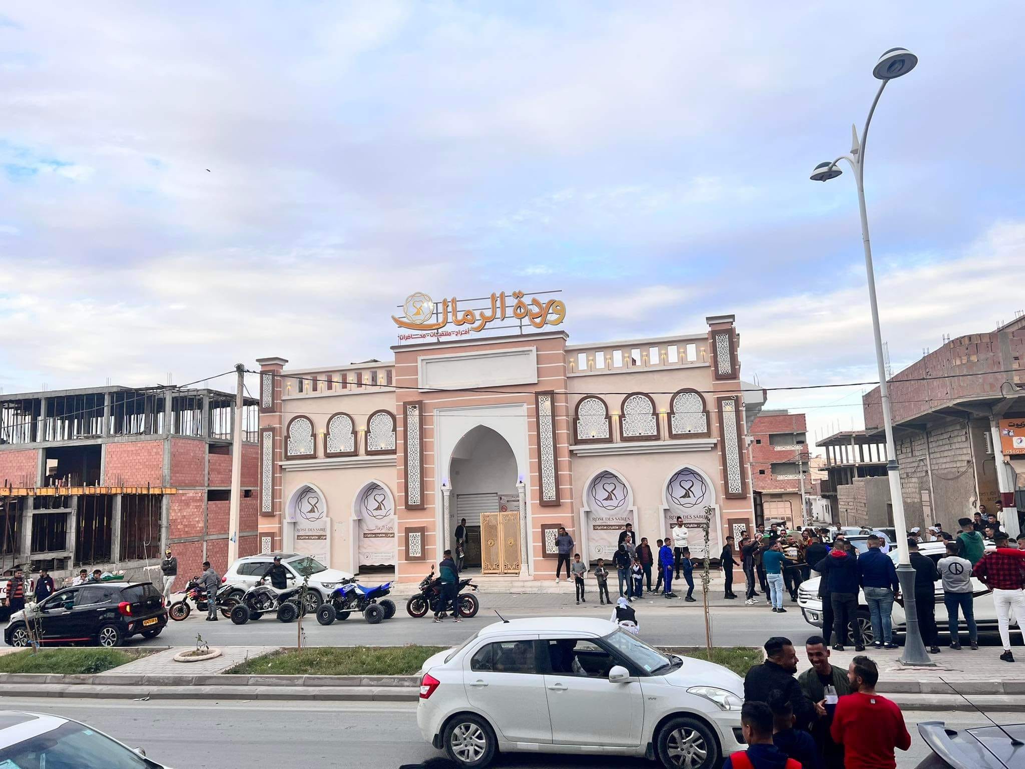 قاعة وردة الرمال للمناسبات الوادي