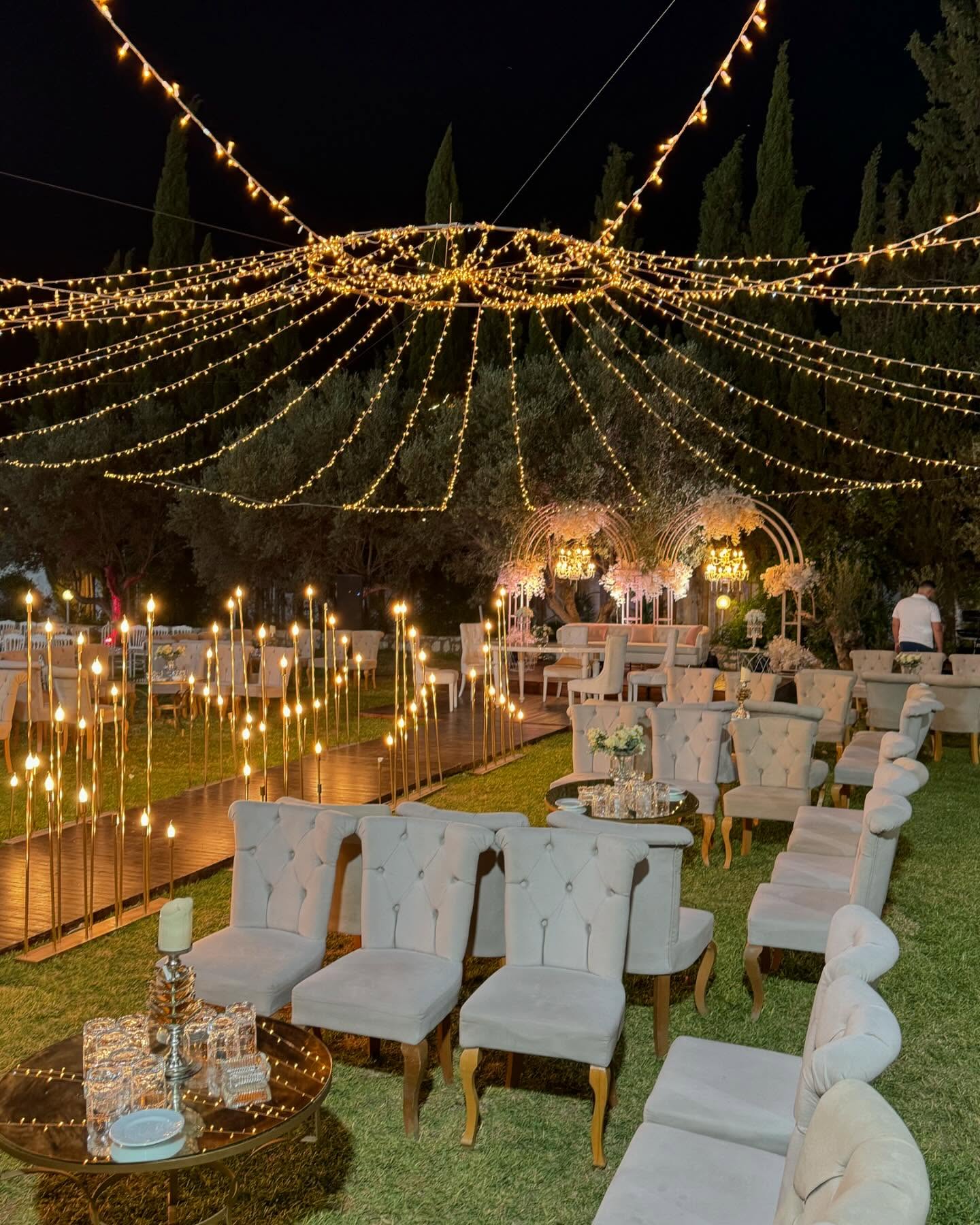 قصر المناسبات القاعة الأوبن إير