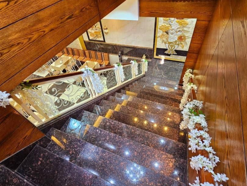 صالة زين العابدين الذهبية دمشق