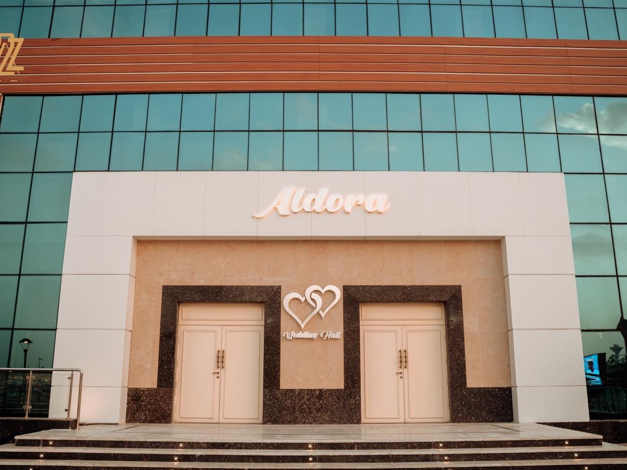 قاعة الـدورا