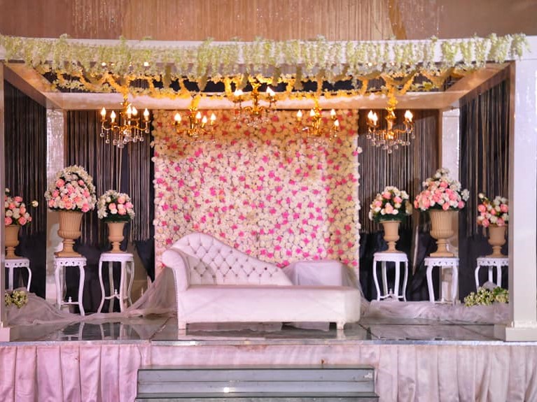 قاعة جراند ستار اسيوط