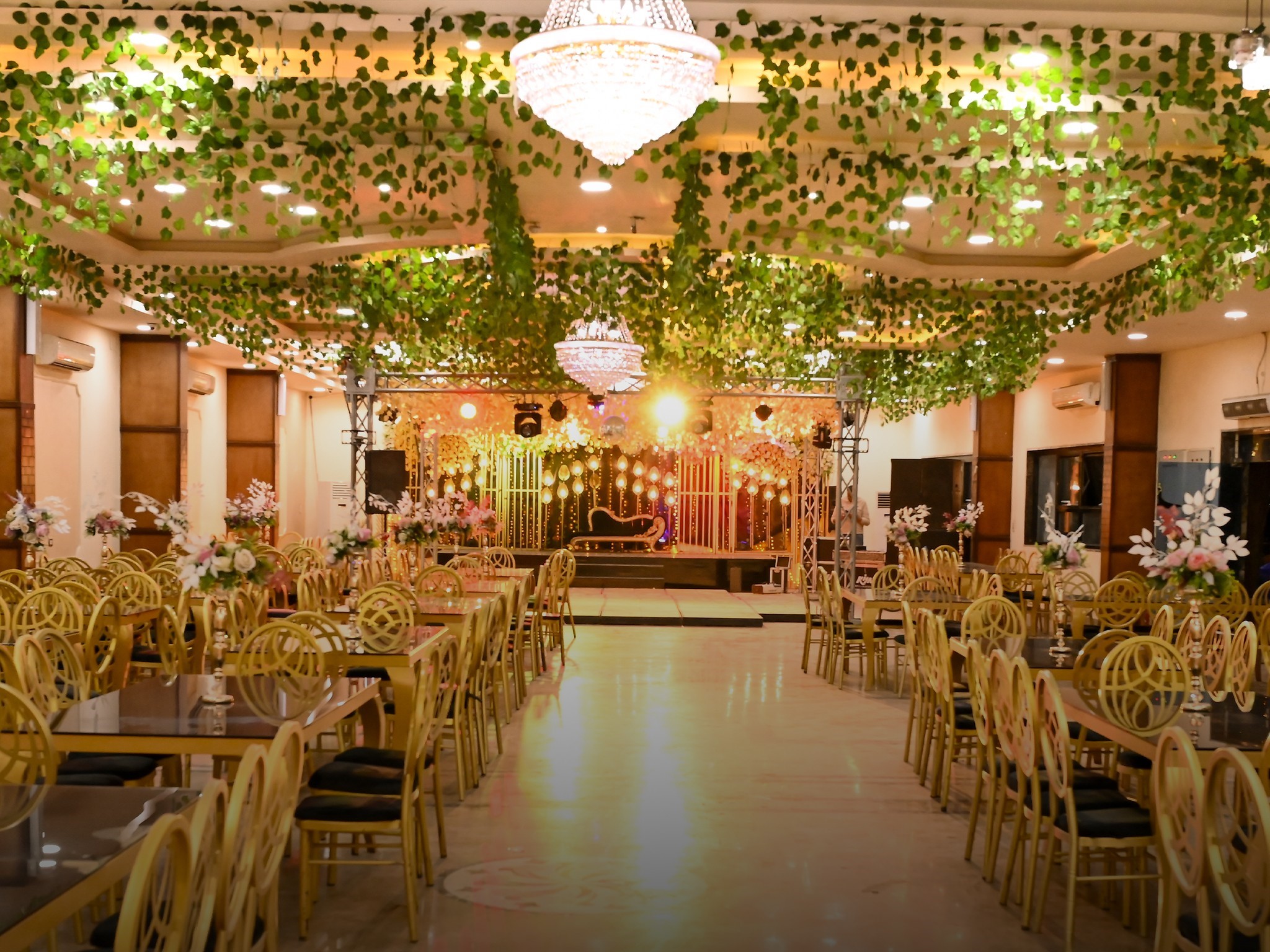 قاعة رويال بنى سويف