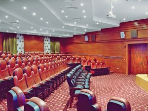 قاعة المحاضرات فندق توليب الإسكندرية