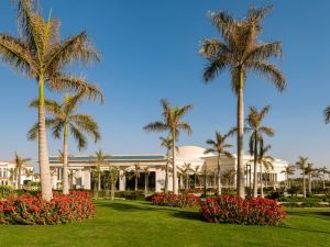 حديقة سيرينتي جاردن فندق سانت ريجيس العاصمة الجديدة - 5