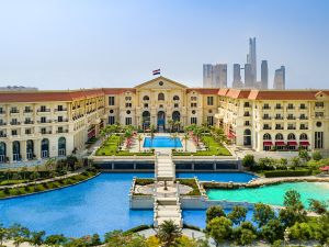 حديقة سيرينتي جاردن فندق سانت ريجيس العاصمة الجديدة - 7