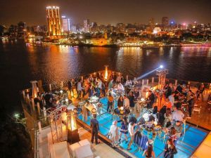 قاعة الأوبن إير الروف فندق كمبنسكي النيل القاهرة