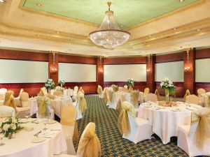 قاعة تابيا فندق شيراتون المنتزه - 4