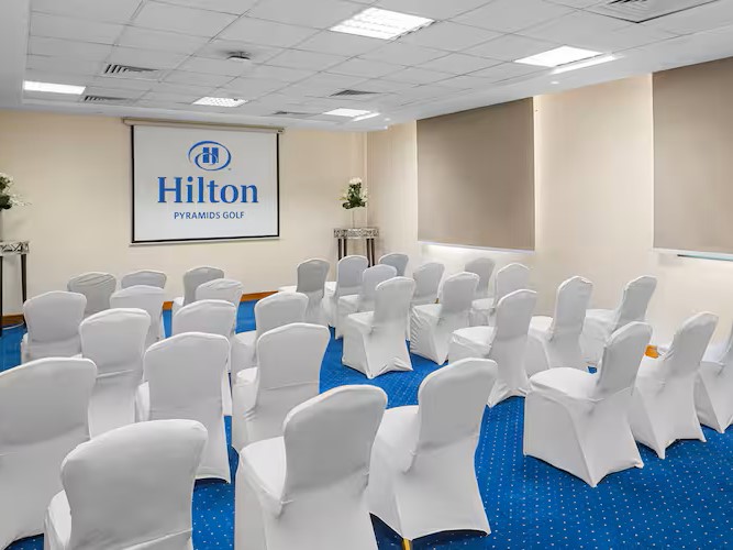 قاعات الاجتماعات هيلتون بيراميدز جولف