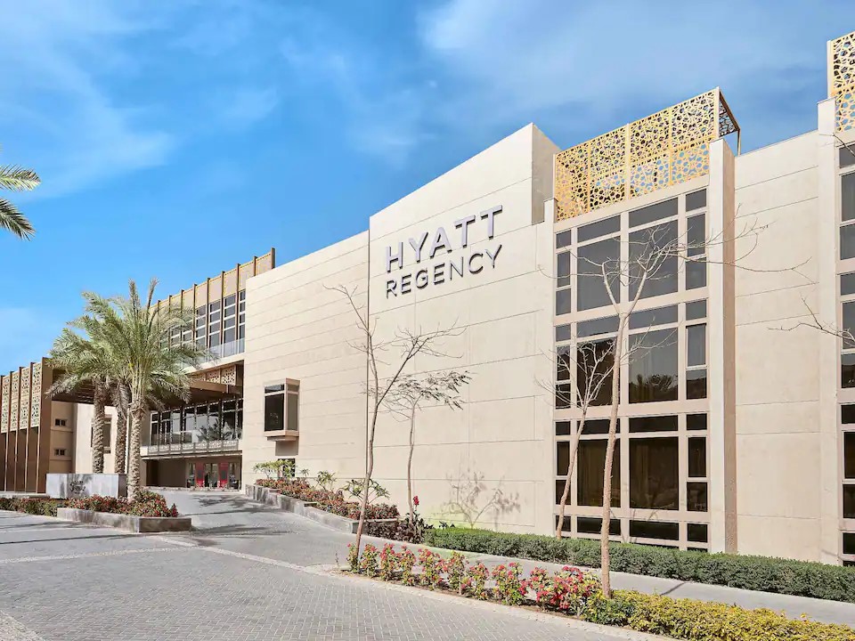 قاعة الزفاف حياة ريجنسي كايرو ويست