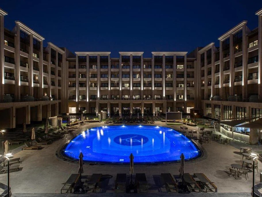 قاعة VIP فندق تريومف لاكشري القاهرة الجديدة