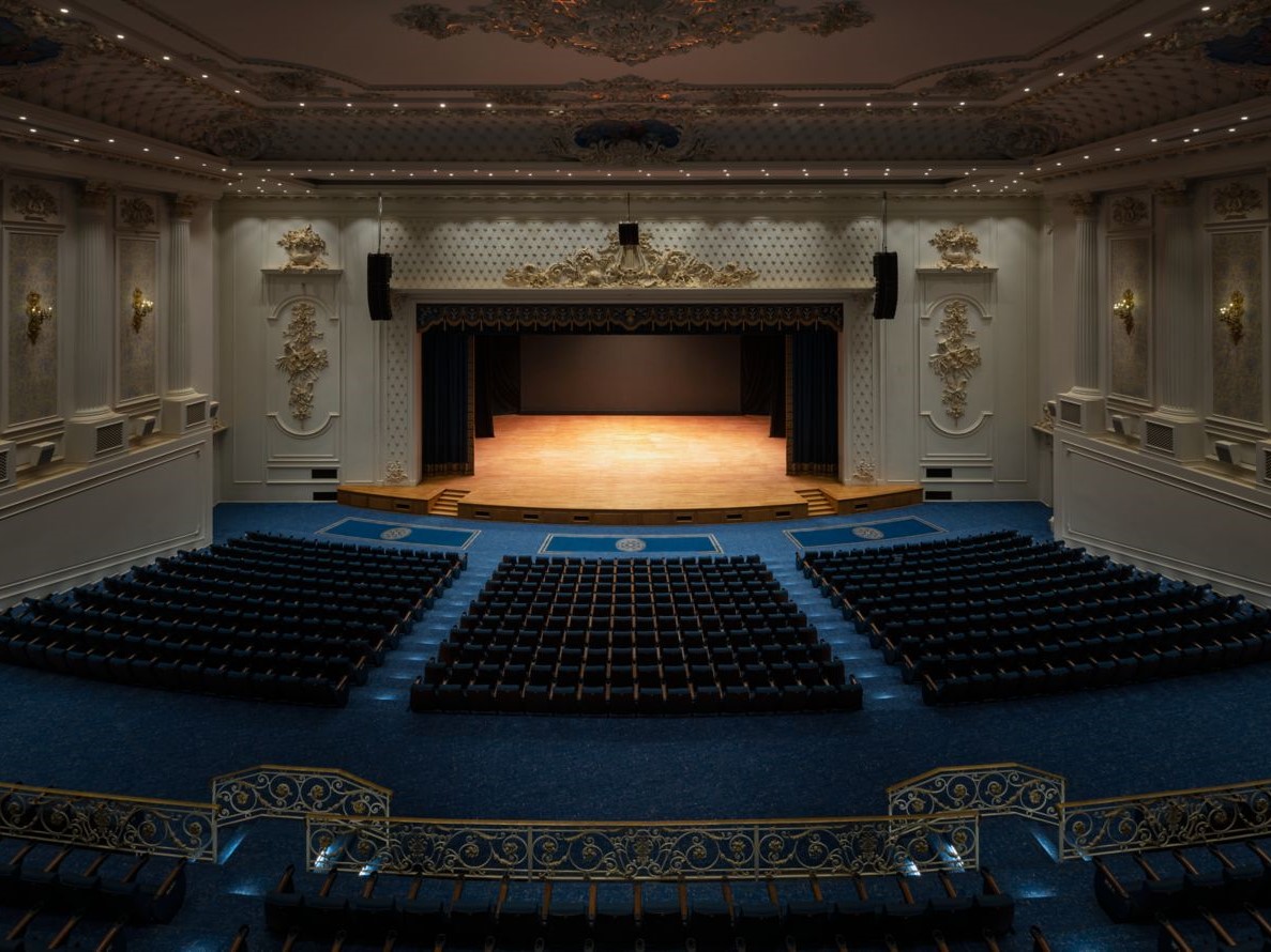 تياترو العاصمة فندق سانت ريجيس العاصمة الجديدة