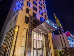 قاعة الاجتماعات فندق جراند بلازا الملك فهد