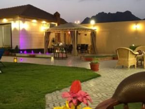 Maison de repos Roof Hail