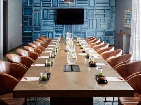 قاعات الاجتماعات فندق هوليداي إن العليا الرياض