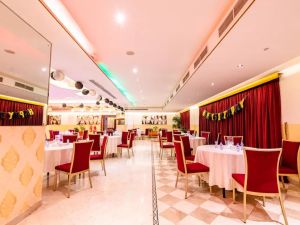 سماح رووف توب فندق بلاتينيوم مسقط