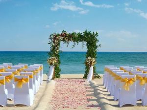 حفلات الشاطئ الخاص في منتجع البليد صلالة