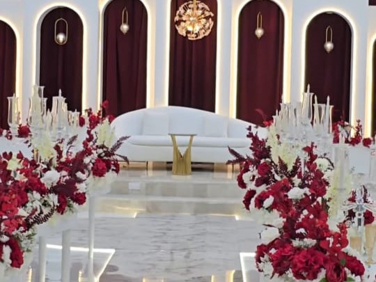 قاعة لارينا للأفراح