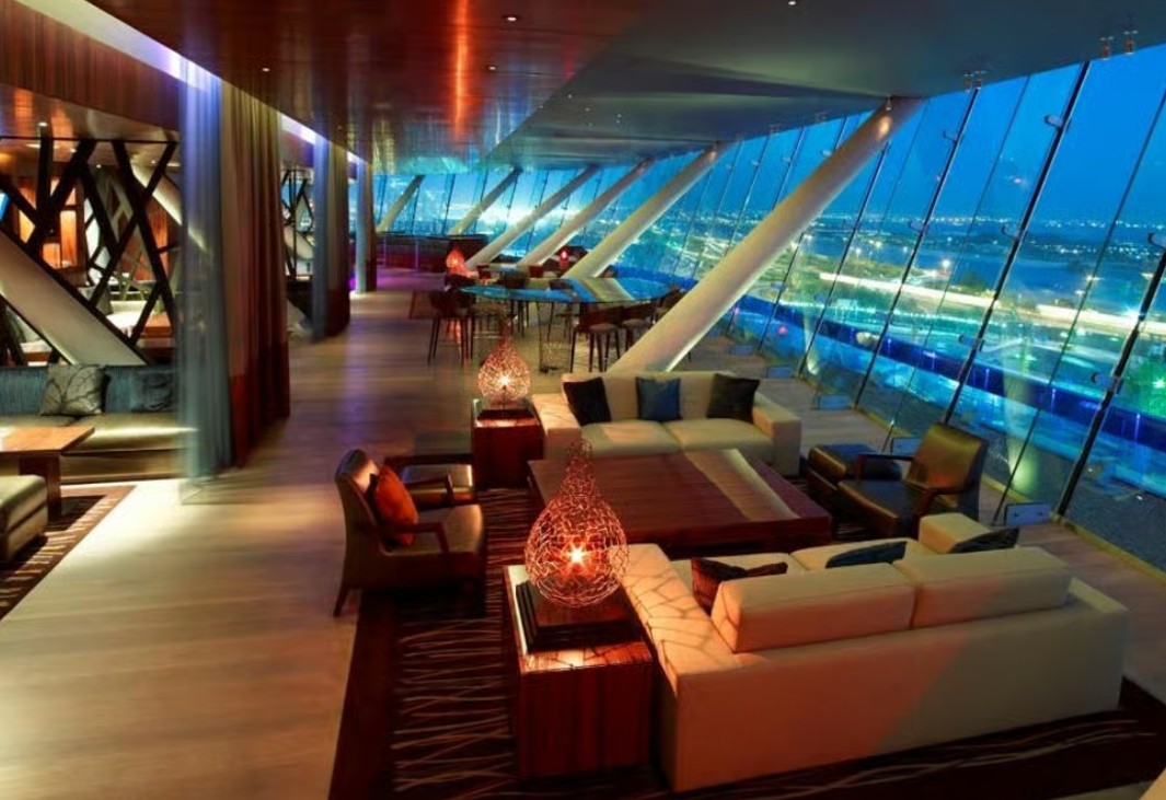 Relax Lounge فندق ألوفت أبوظبي