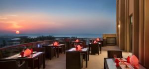 تراس Rooftop فندق باهي قصر عجمان