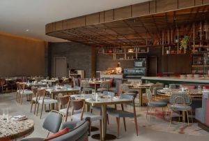 مطعم Brasserie فندق SO/ Uptown دبي