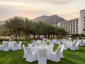 قاعة الاوبن اير منتجع انتركونتيننتال الفجيرة