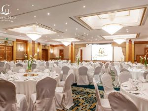 قاعة فندق كورنيش الشارقة - 2