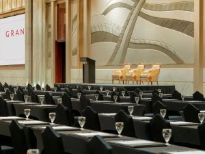 مركز المؤتمرات فندق جراند حياة دبي - 7
