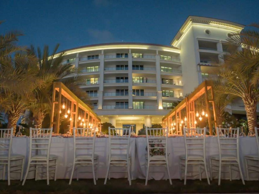 قاعة اوبن اير والدورف أستوريا دبى بالم جميرا