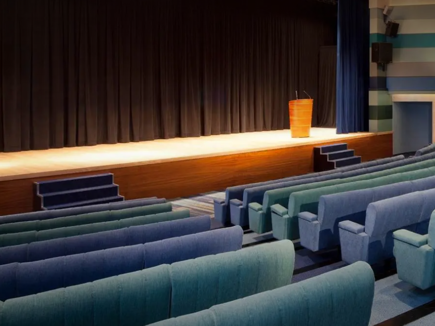 قاعة ميانا فندق جميرا بيتش دبي