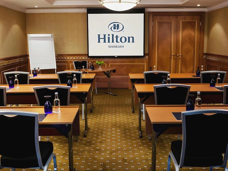قاعات الاجتماعات فندق كورنيش الشارقة