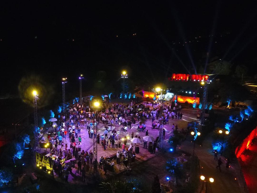 قرية كحلون كسروان