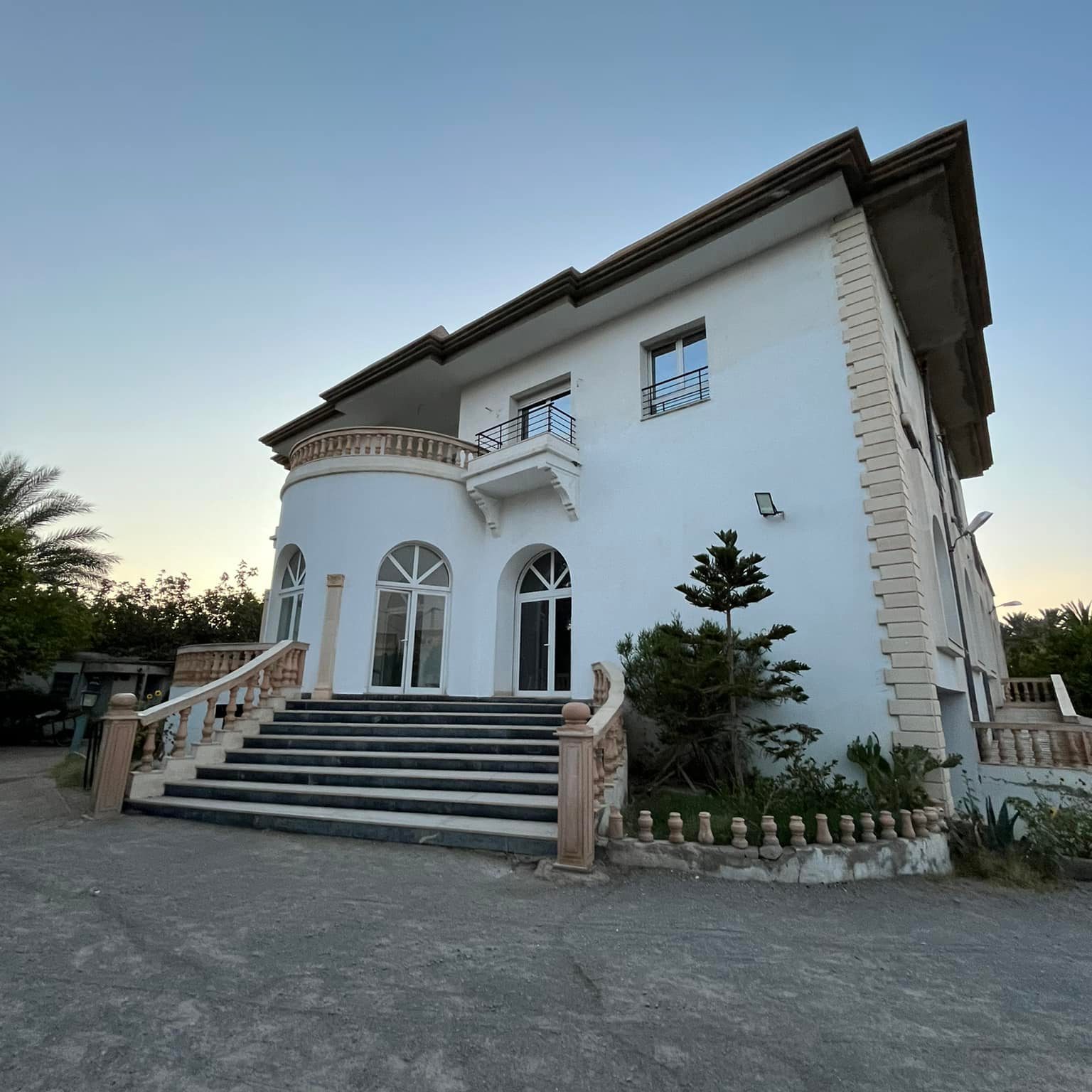 قاعة زودياك قفصة